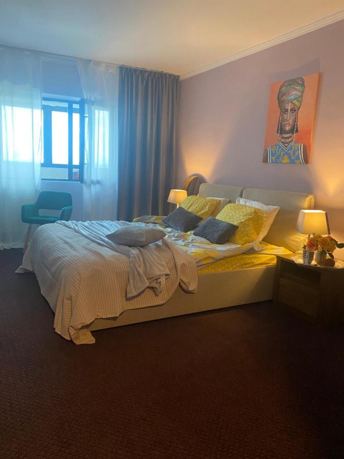 Victoriei Deluxe Suites Bukarest Exterior foto