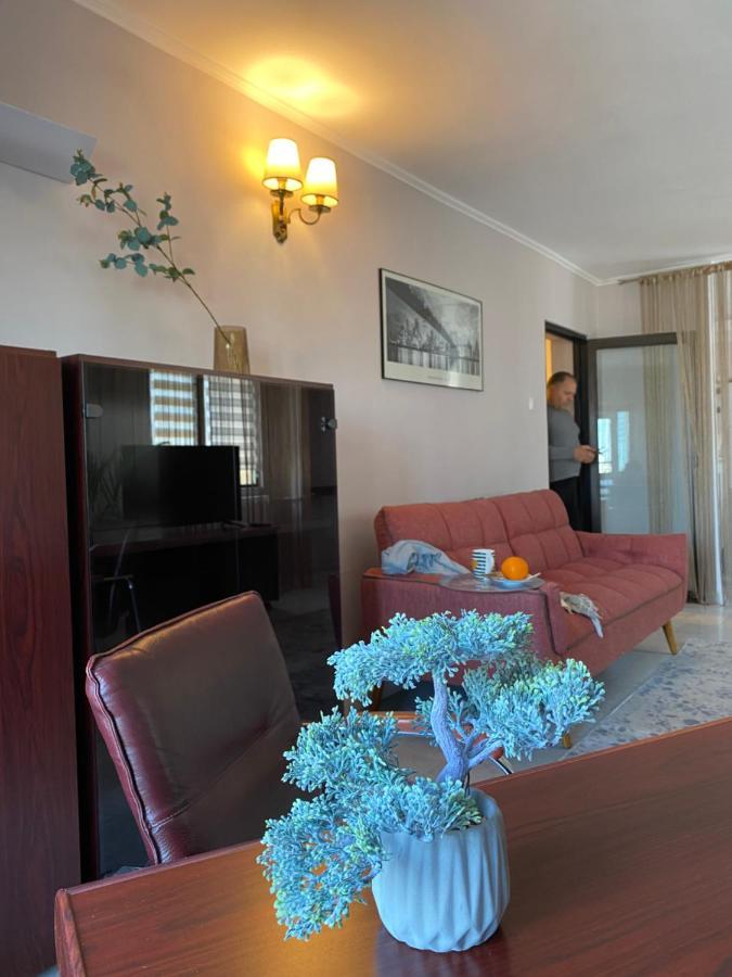 Victoriei Deluxe Suites Bukarest Exterior foto